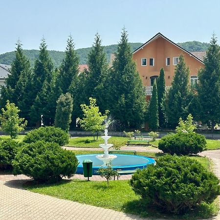 Hotel Diana Бистриця Екстер'єр фото