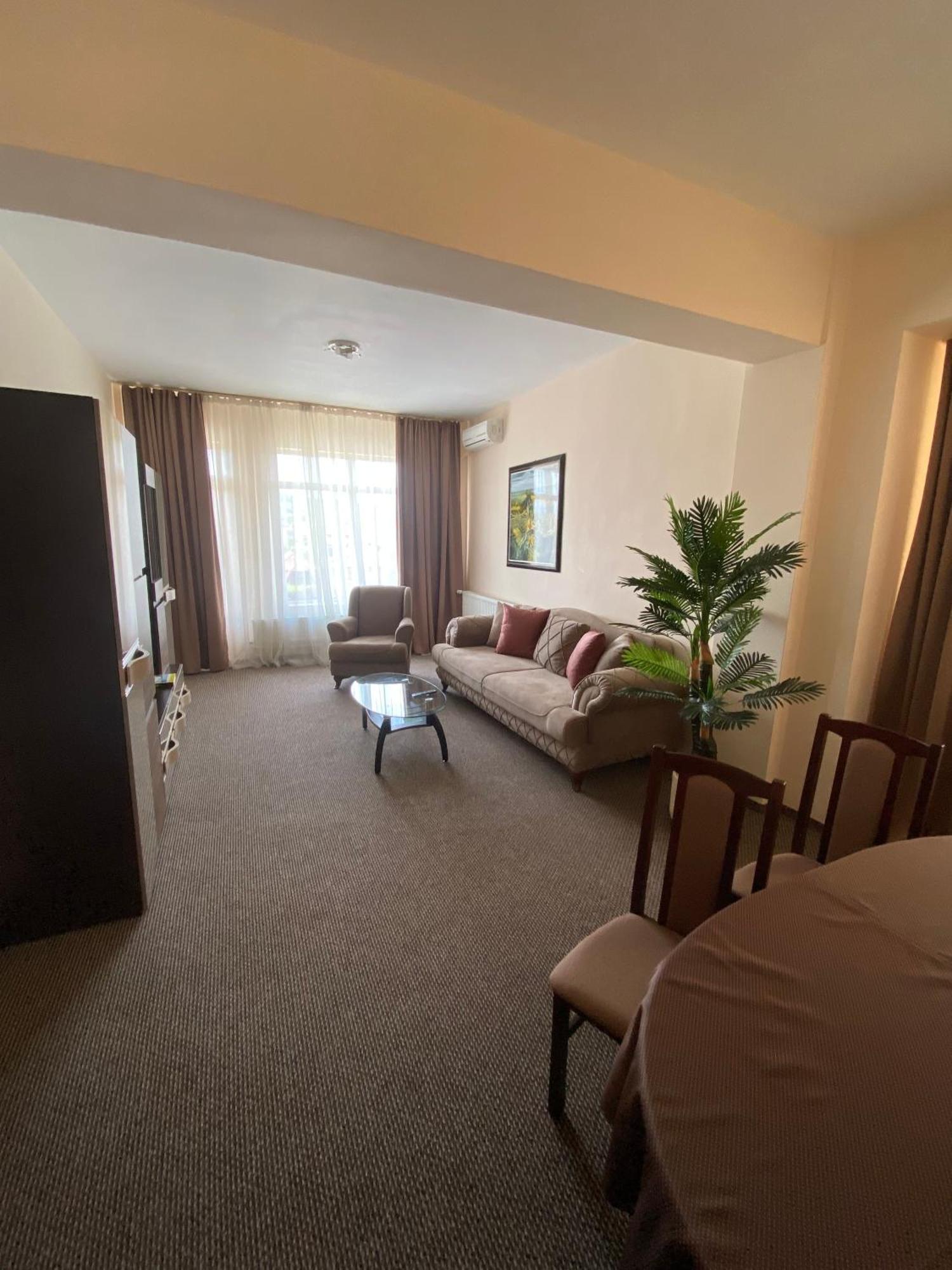 Hotel Diana Бистриця Екстер'єр фото