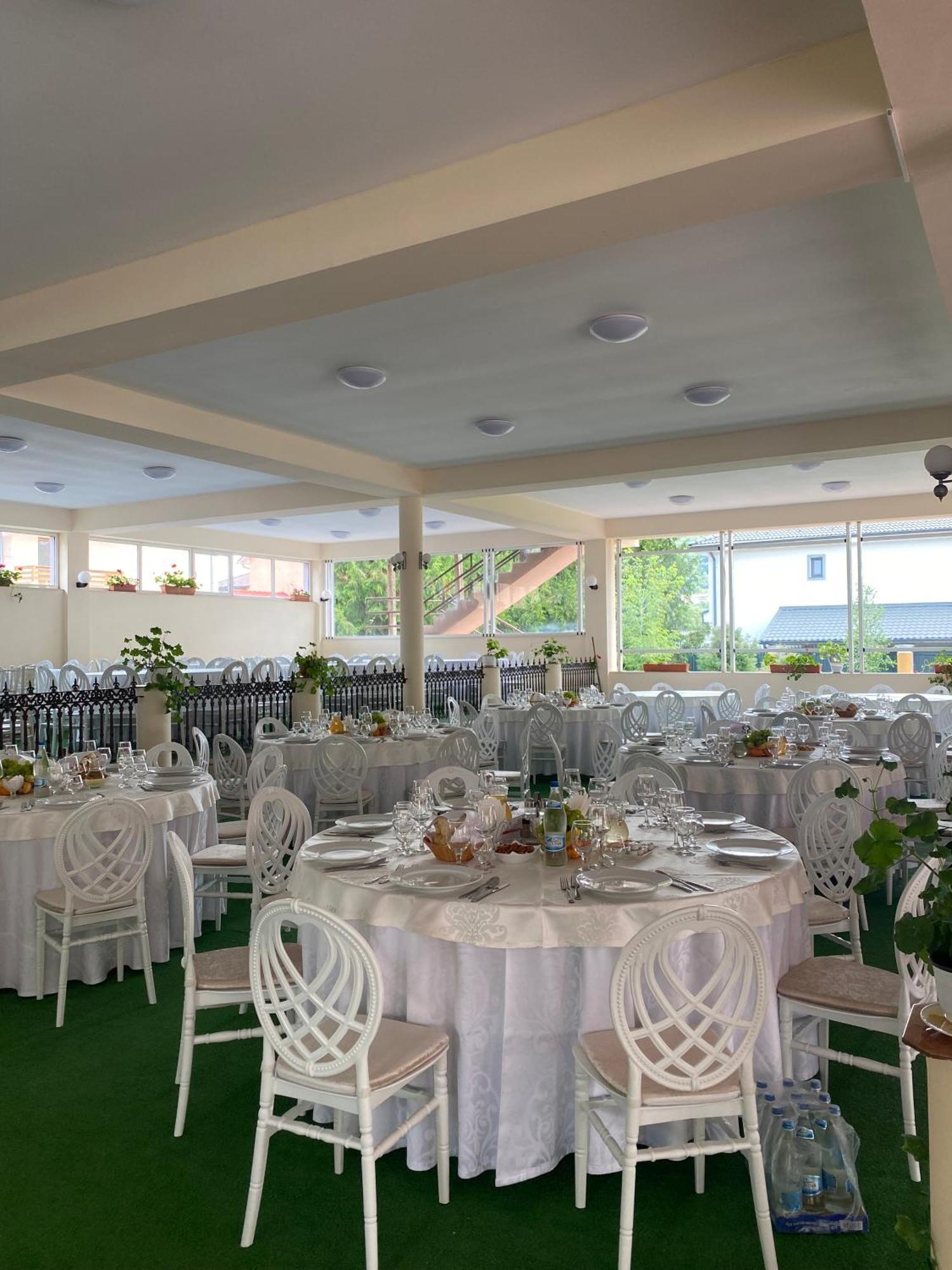 Hotel Diana Бистриця Екстер'єр фото