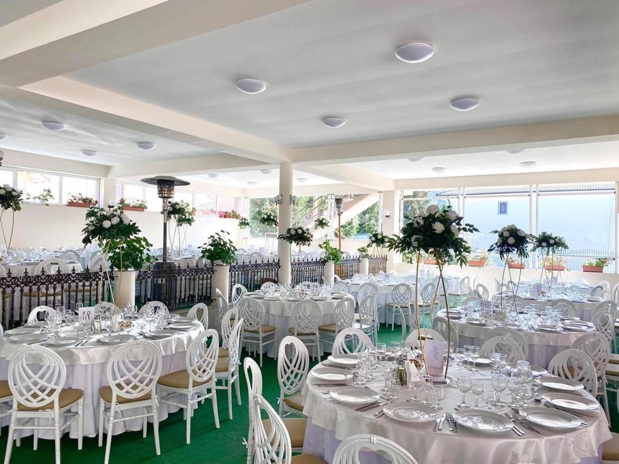 Hotel Diana Бистриця Екстер'єр фото