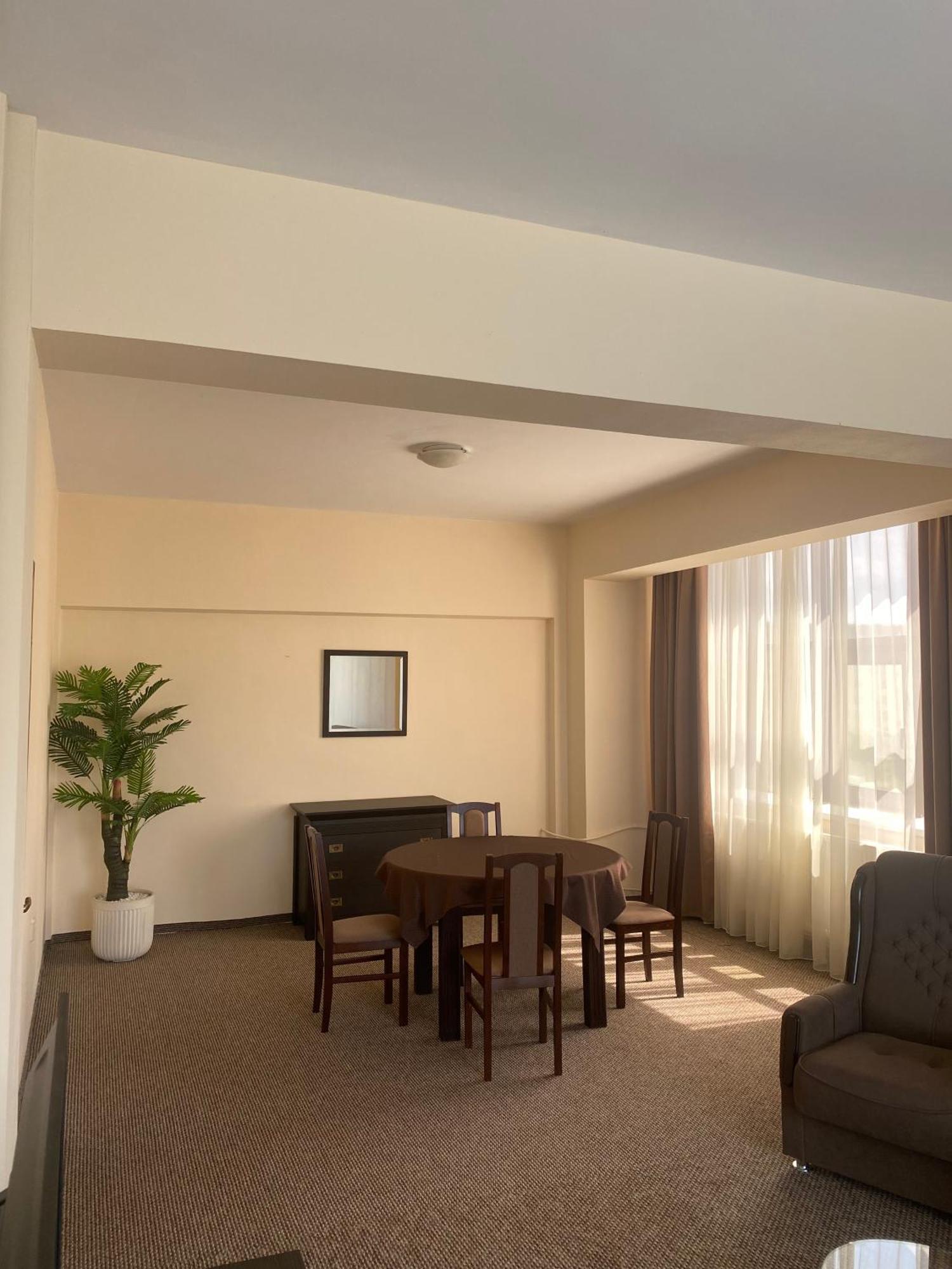 Hotel Diana Бистриця Екстер'єр фото