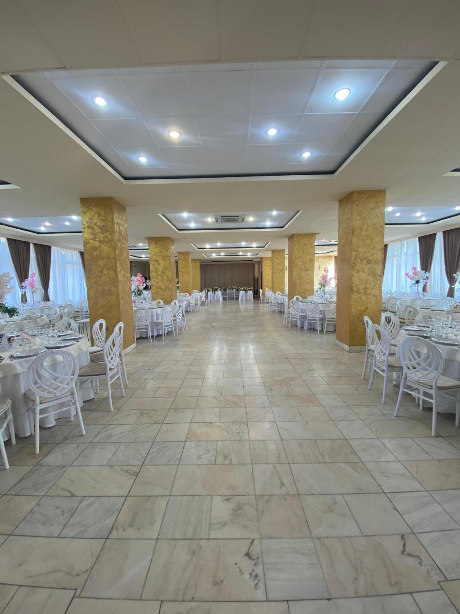 Hotel Diana Бистриця Екстер'єр фото