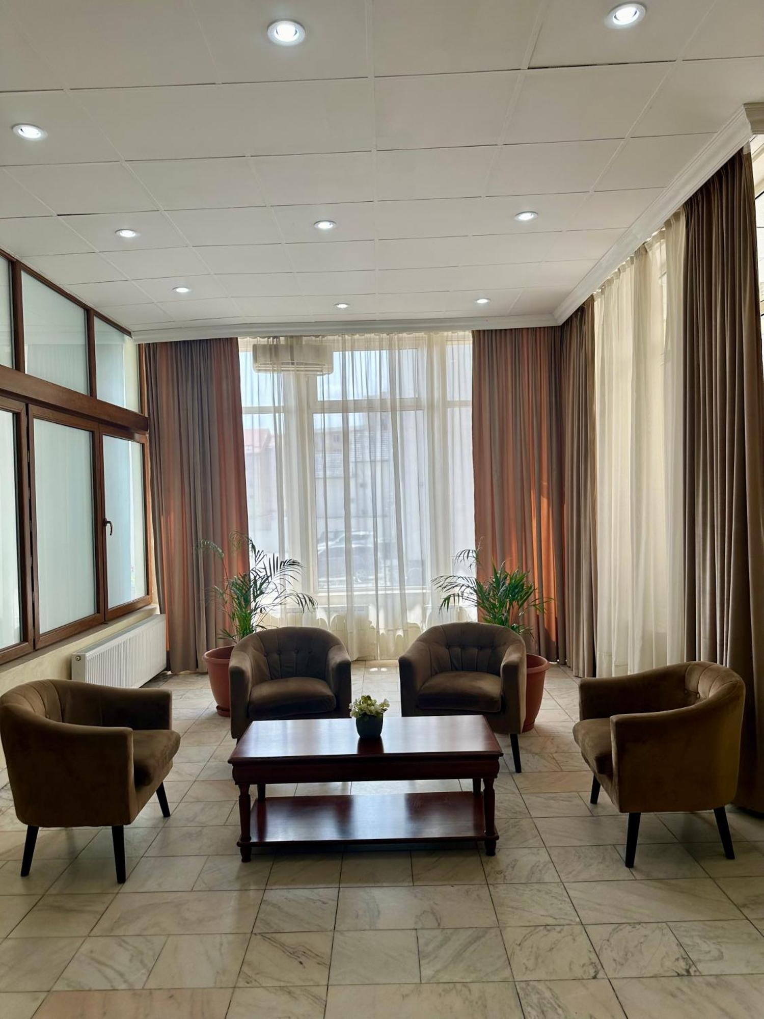 Hotel Diana Бистриця Екстер'єр фото