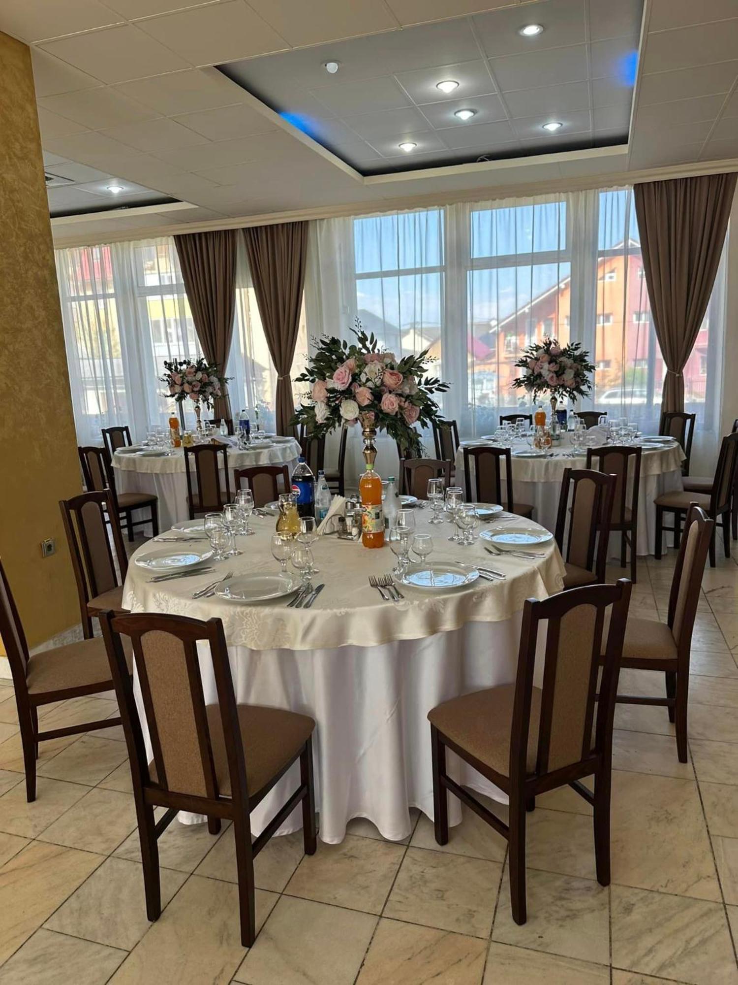 Hotel Diana Бистриця Екстер'єр фото