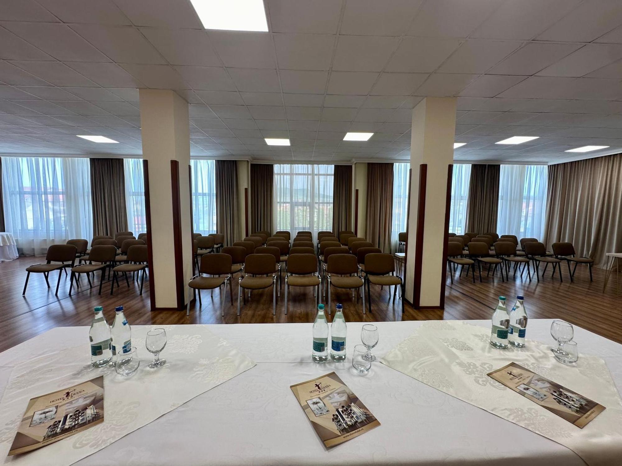 Hotel Diana Бистриця Екстер'єр фото